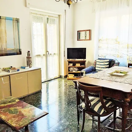 Apartment Large Bright Near The Sea *
