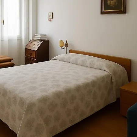 Apartment Large Bright Near The Sea